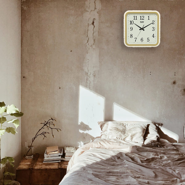 Fancy Wall Clock - Ivory - 2947