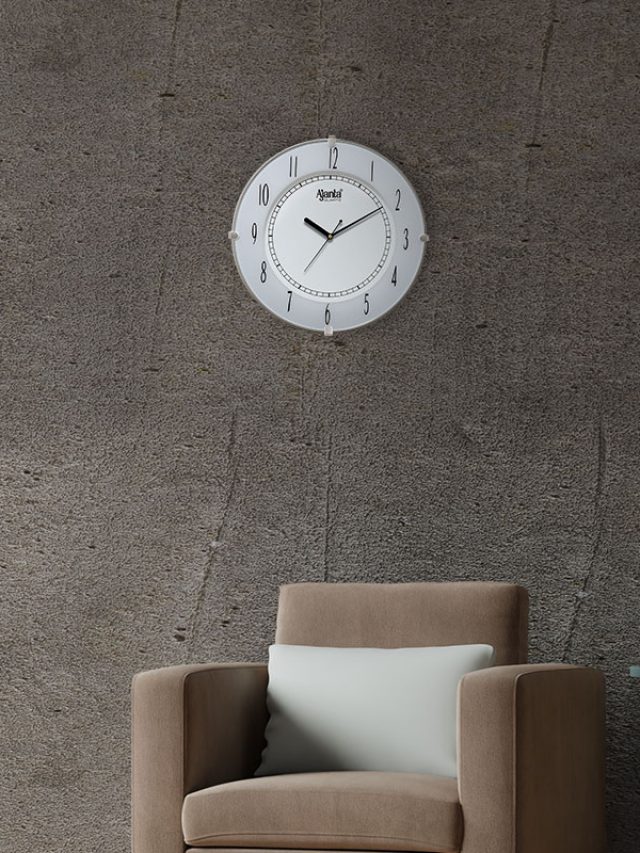 How to Select the Right Fancy Wall Clock for Your Interiors